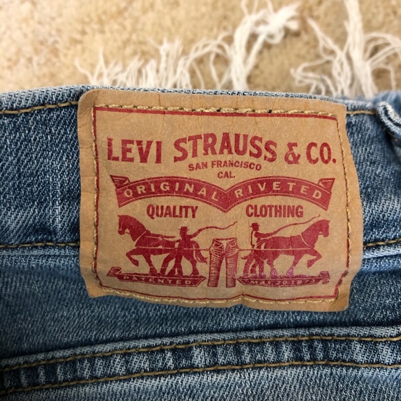 Levi’s distressed skinny jeans - Picture 3 of 3